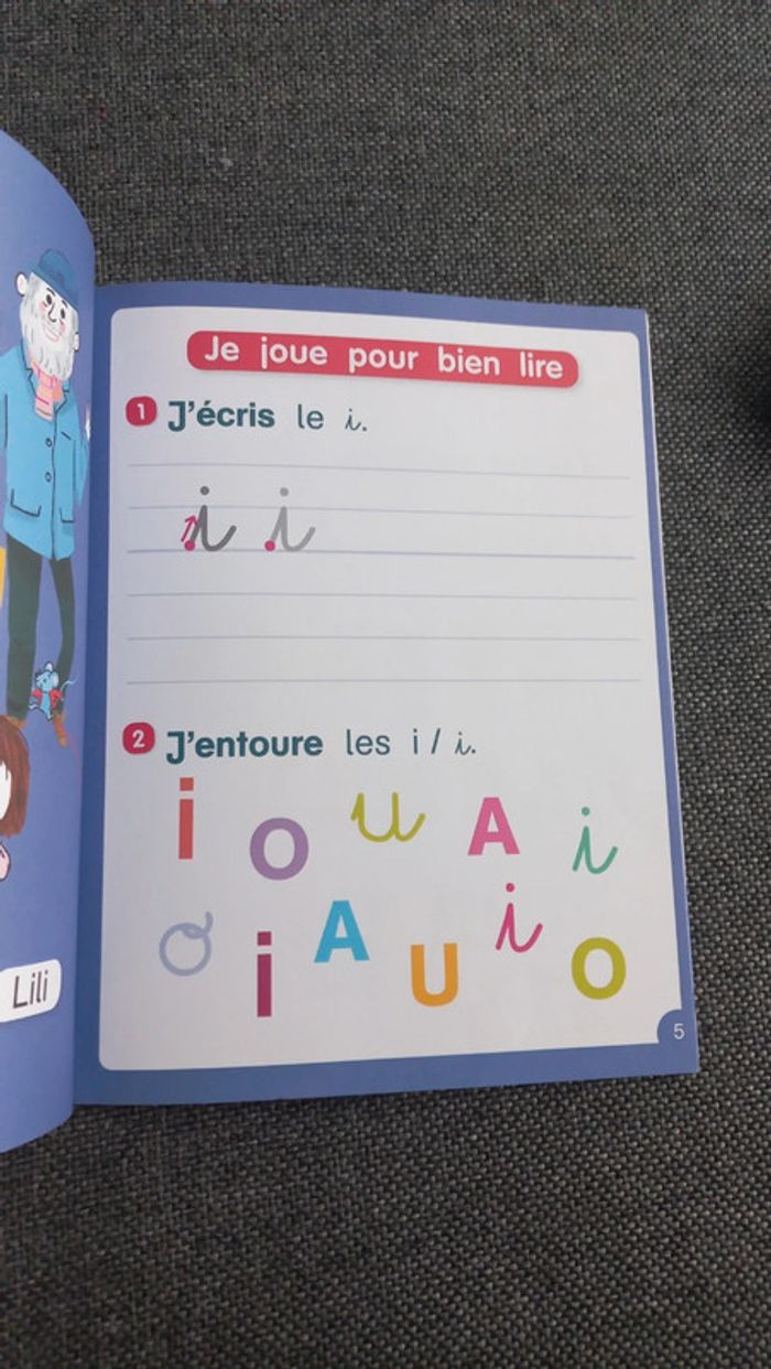 Livre . Je rentre en CP. Lili et la souris - photo numéro 3