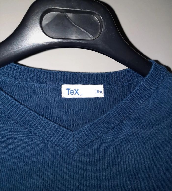 Pull tex taille 5/6 ans - photo numéro 2