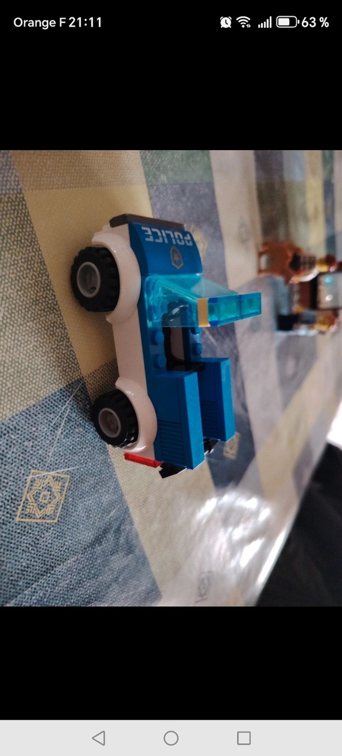 Lego City 60241 Police - photo numéro 2