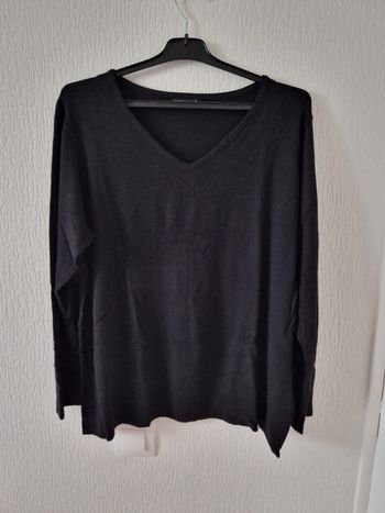 Pull noir