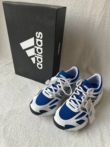Adidas Adizero aruku chaussures de course neuf avec étiquette, taille 41 1/3