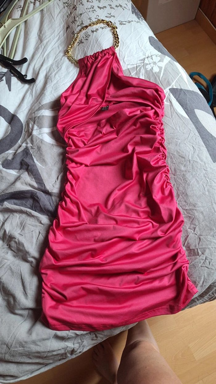 Robe sans bretelle
