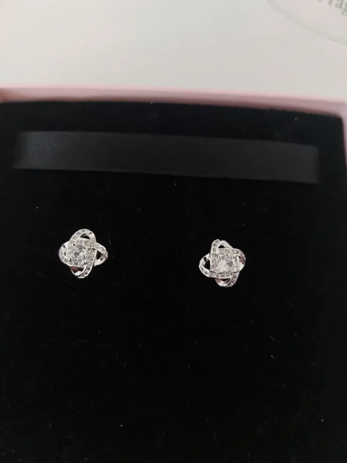 Magnifique boucles d'oreilles fleurs argent et zirconia