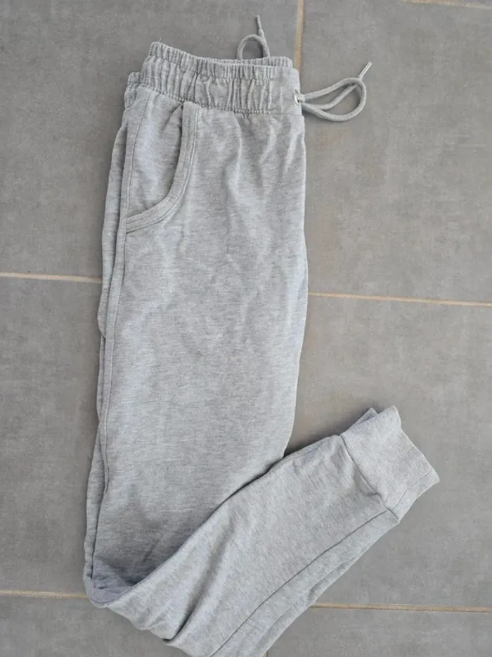 Jogging slim - photo numéro 4