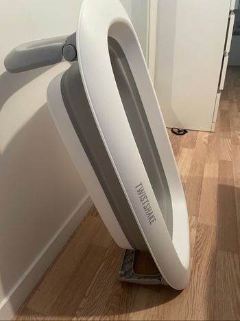 Baignoire bébé twistshake  Rétractable