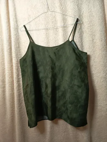 Haut femme a bretelles grande taille. Marque M&S Mode (A342)