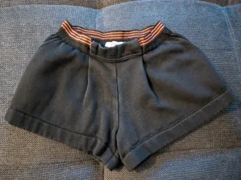 Short catimini taille 7 ans