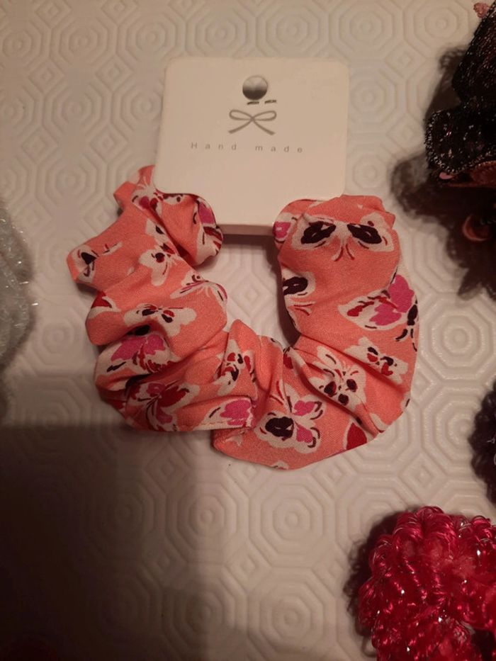 Lot élastique et pince à cheveux - photo numéro 6