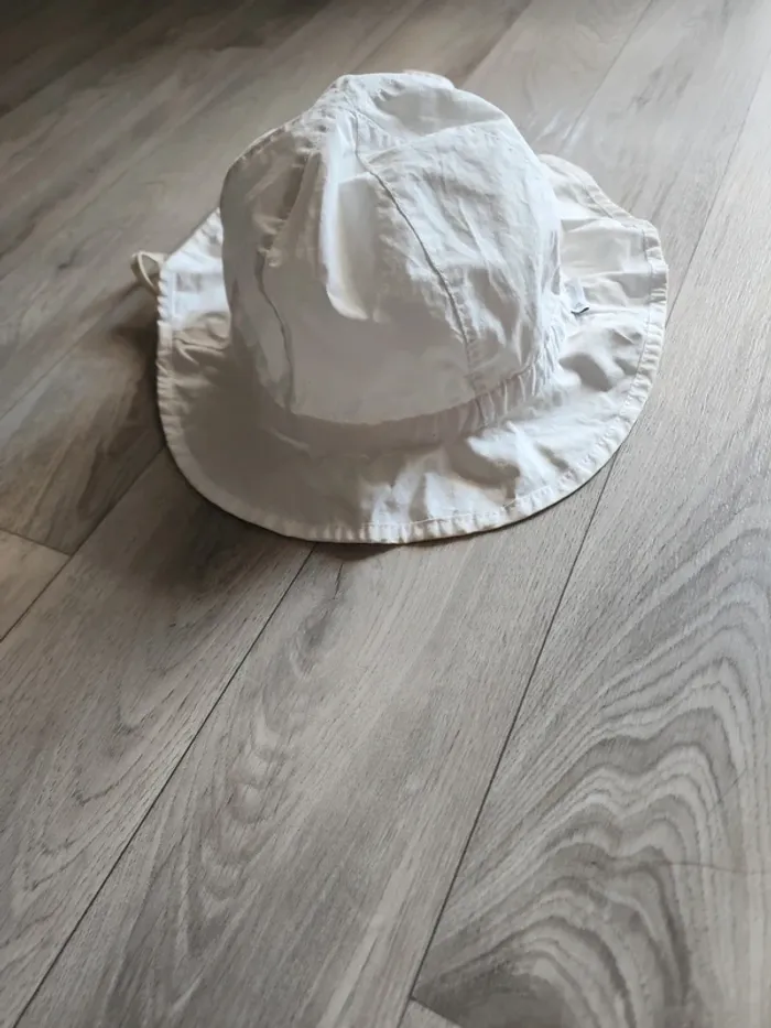 Chapeau anti uv nuque longue 18/24mois