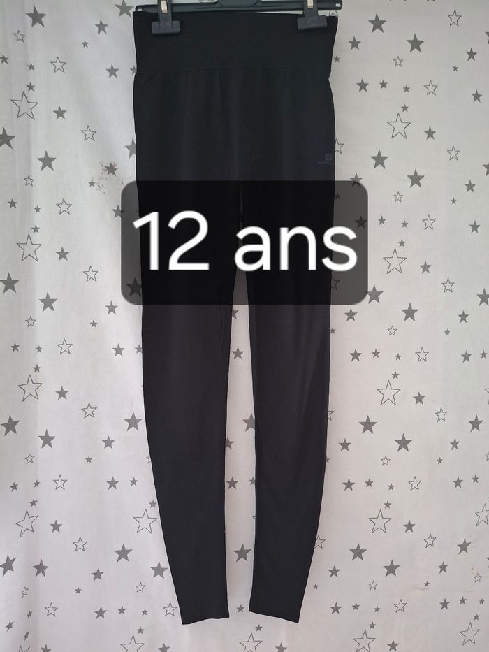 Legging noir taille élastique large 12 ans Domyos
Très bon état ni trous ni tache