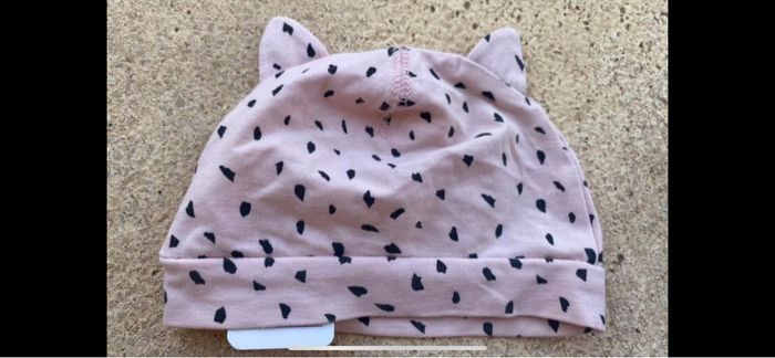 Bonnet rose et noir avec petites oreilles neuf - photo numéro 2