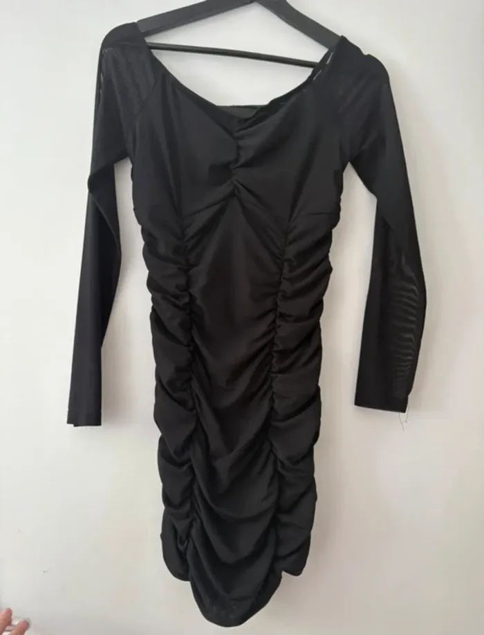 Robe Shein Noire