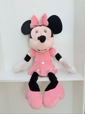 Peluche Minnie géante