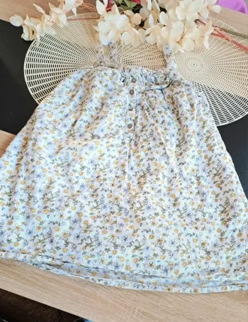 Robe, taille 8 ans, marque kiabi