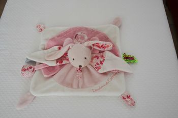 DOUDOU PLAT LAPIN ROSE ** DOUDOU et COMPAGNIE ** 1679