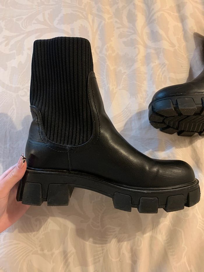 Bottines noires - photo numéro 2