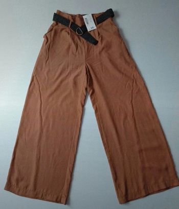 Pantalon Palazzo neuf avec ceinture 38
