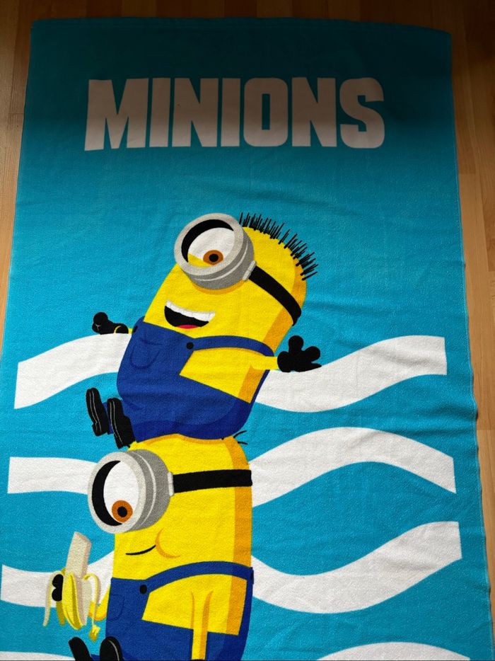 • Serviette de plage ~ Les minions • - photo numéro 2