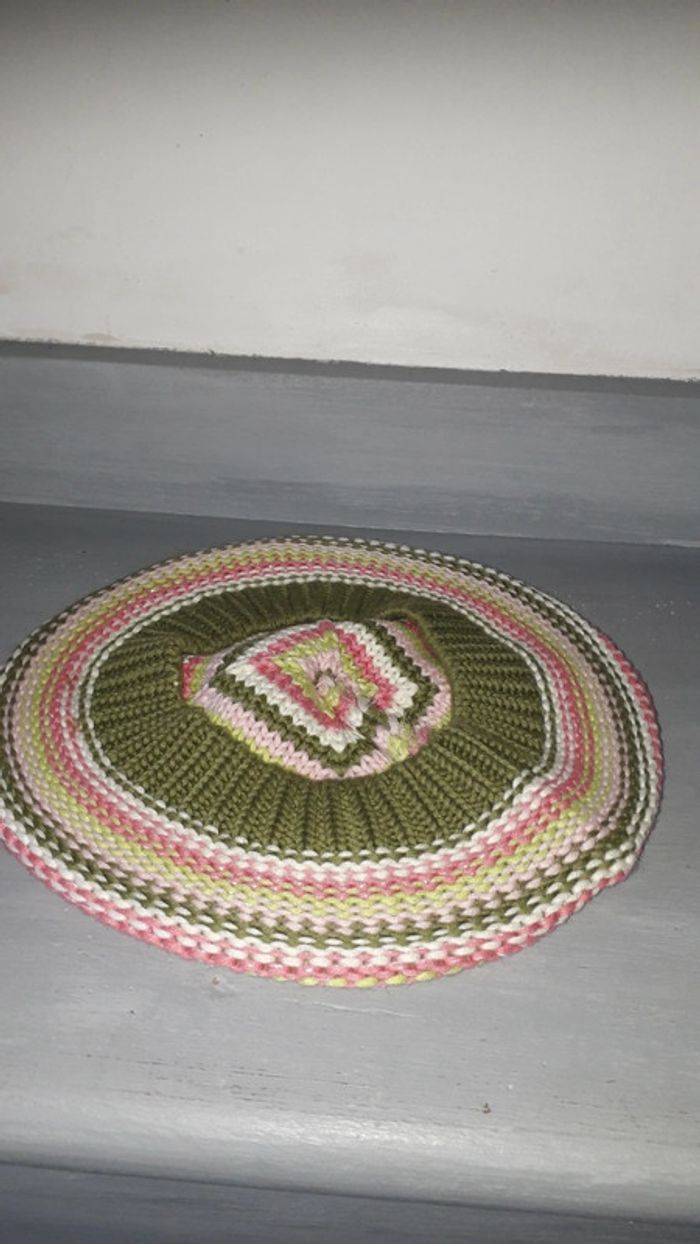 Béret en tricot multicolore - photo numéro 4