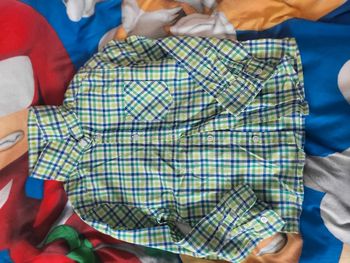 Chemise 5/6 ans mise une fois