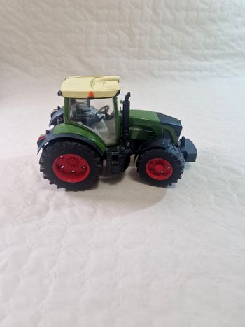 Tracteur miniature  / Jouet Bruder ,  Fendt 936