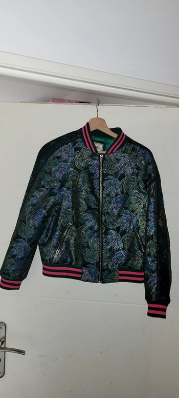 Superbe bombers épais motifs orientaux et tissage doré Pimkie taille 36