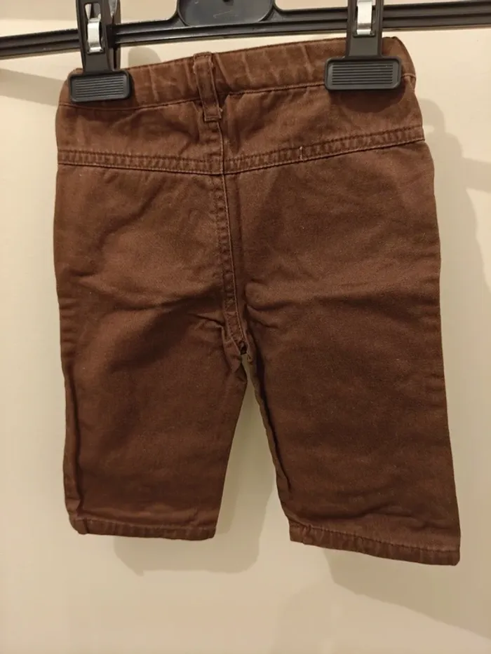 Pantalon 6 mois - photo numéro 3