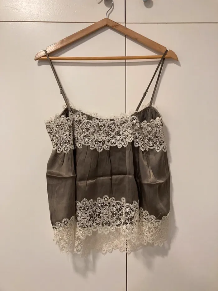 Top kaki satiné et dentelle Zara taille M - photo numéro 7