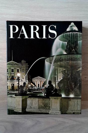 Paris Paul morand de l'académie française