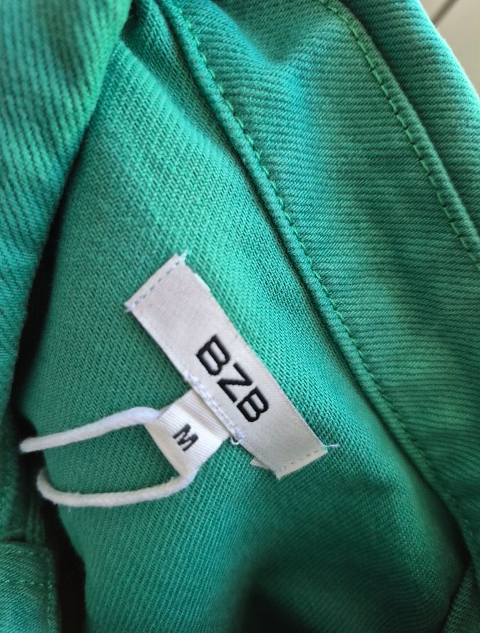 💕Jolie Veste en jean sans manches verte BZB TM / 38 Gilet cropped💕 - photo numéro 8