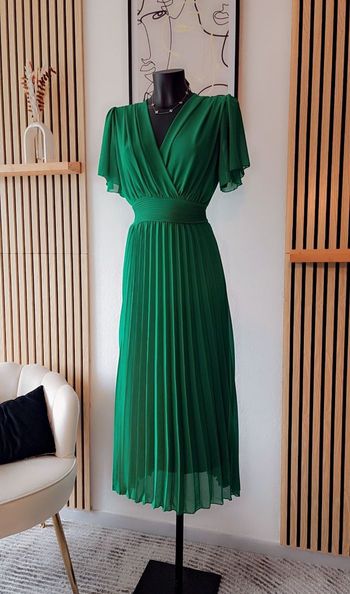 Robe longue plissée verte 