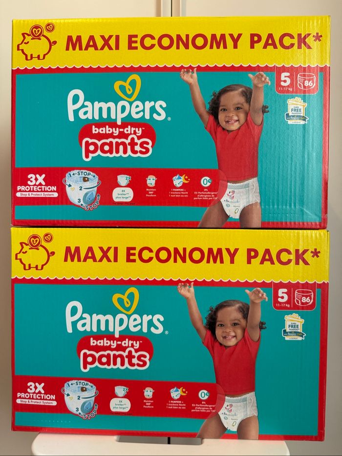 172 couches Pampers pants taille 5