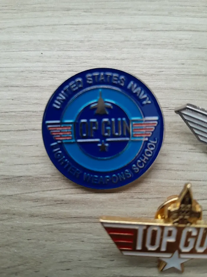 Lot de 3 pin's Top Gun Maverick - photo numéro 2