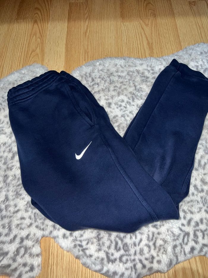 Ensemble jogging Nike - photo numéro 2