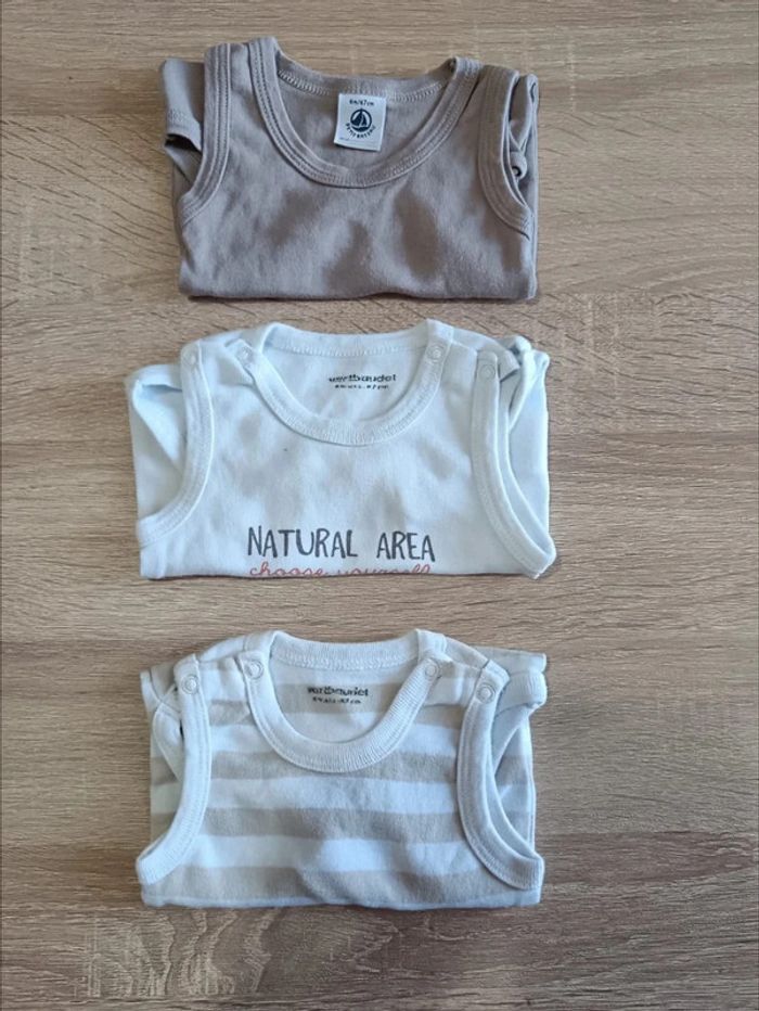 C44 Lot bodies petit bateau, verbaudet 6 mois