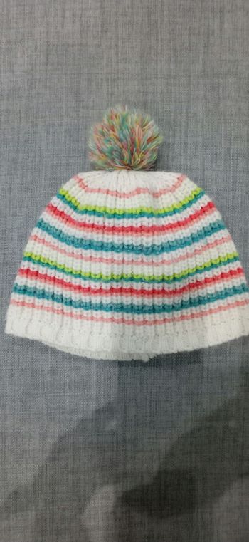 Bonnet fille, 04/05 ans, T.53, orchestra, TBE