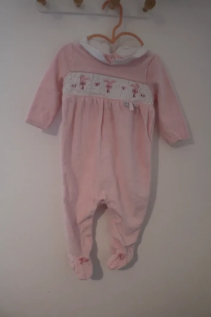 Lot pyjamas hiver fille 6 mois - photo numéro 2