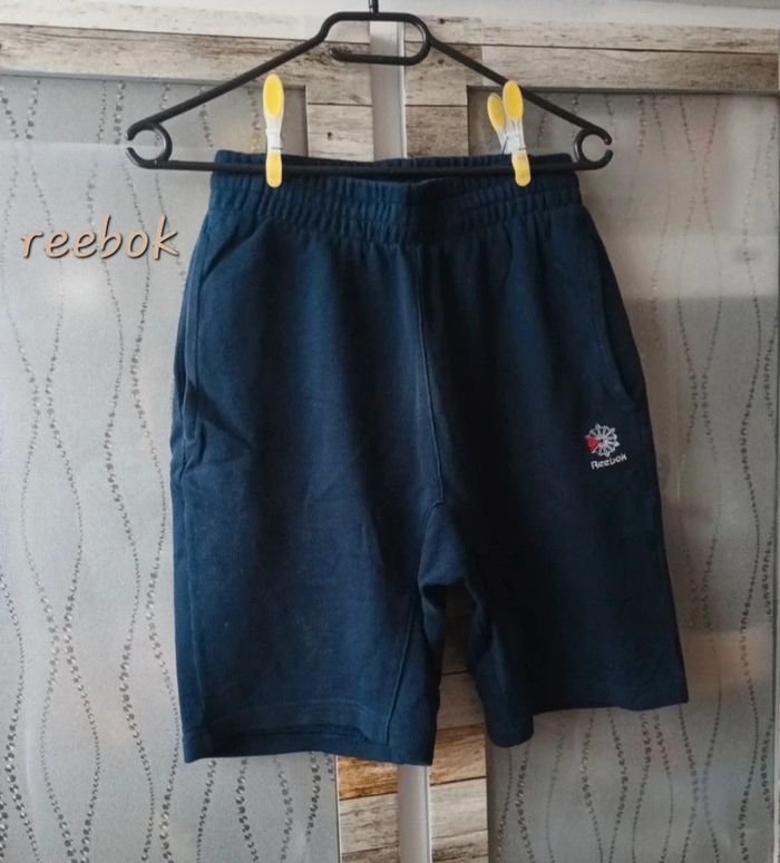 Short épais reebok taille 34