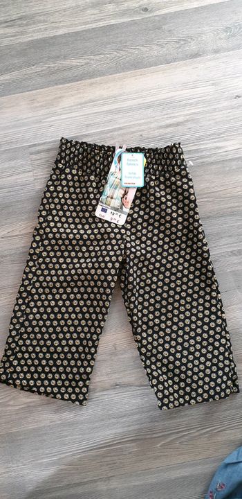 Pantalon droit très fin neuf