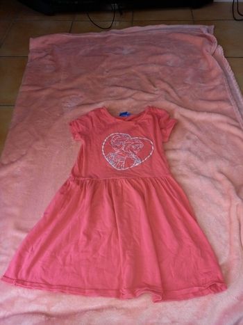 Robe 8 ans