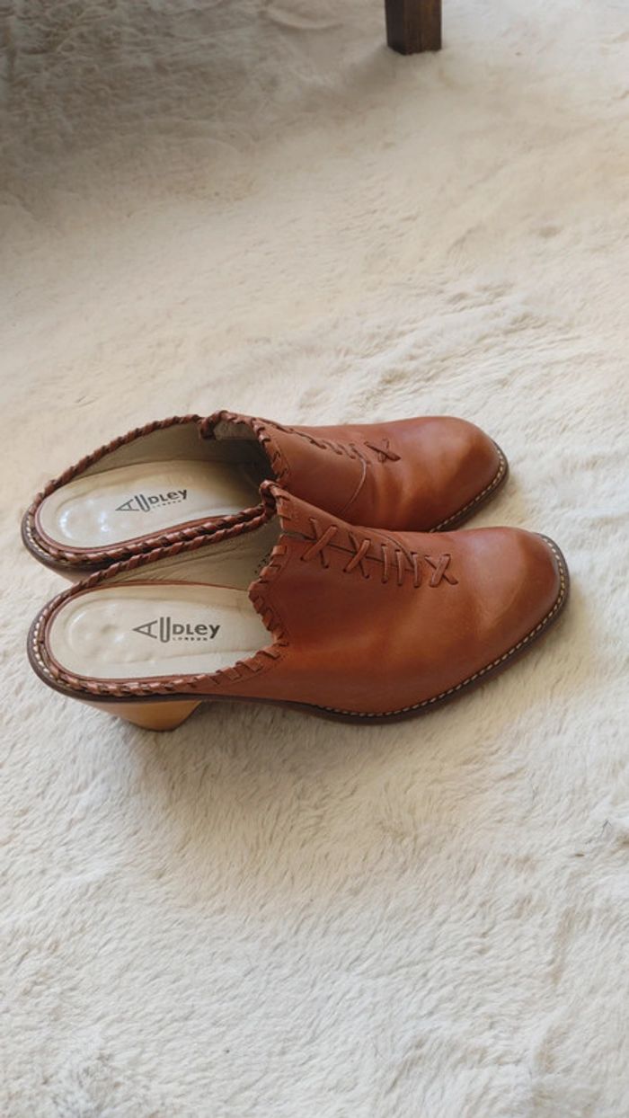 Sabot en cuir de la marque Audley Londre taille 40 - photo numéro 2