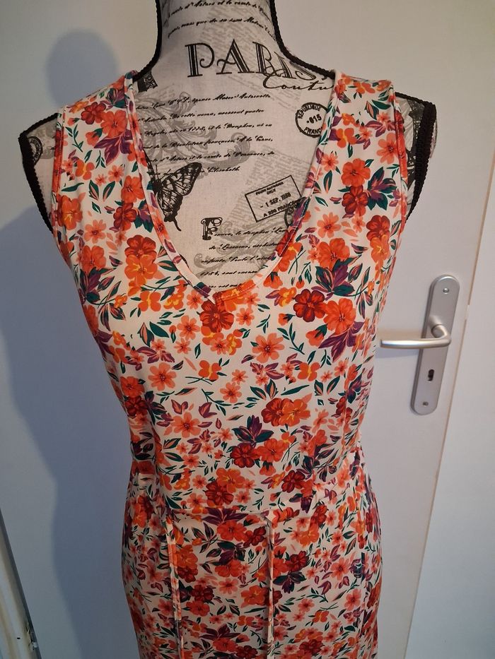 Robe fleurie - photo numéro 3