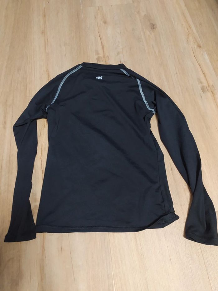 T-shirt sport manches longues très chaud Kipsta Decathlon noir 8 ans - photo numéro 3