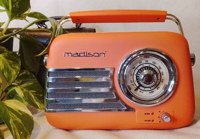 Rádio vintage Madison Freesound-VR40P orange - Neuf en boîte - Bluetooth & USB