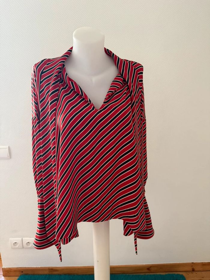 Blouse en très bon état taille L mango