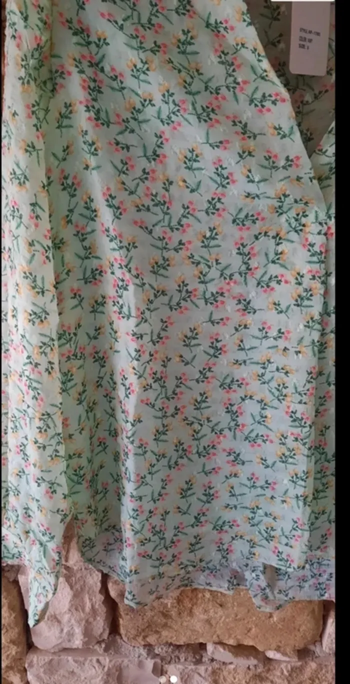 Blouse fleurie verte - photo numéro 2