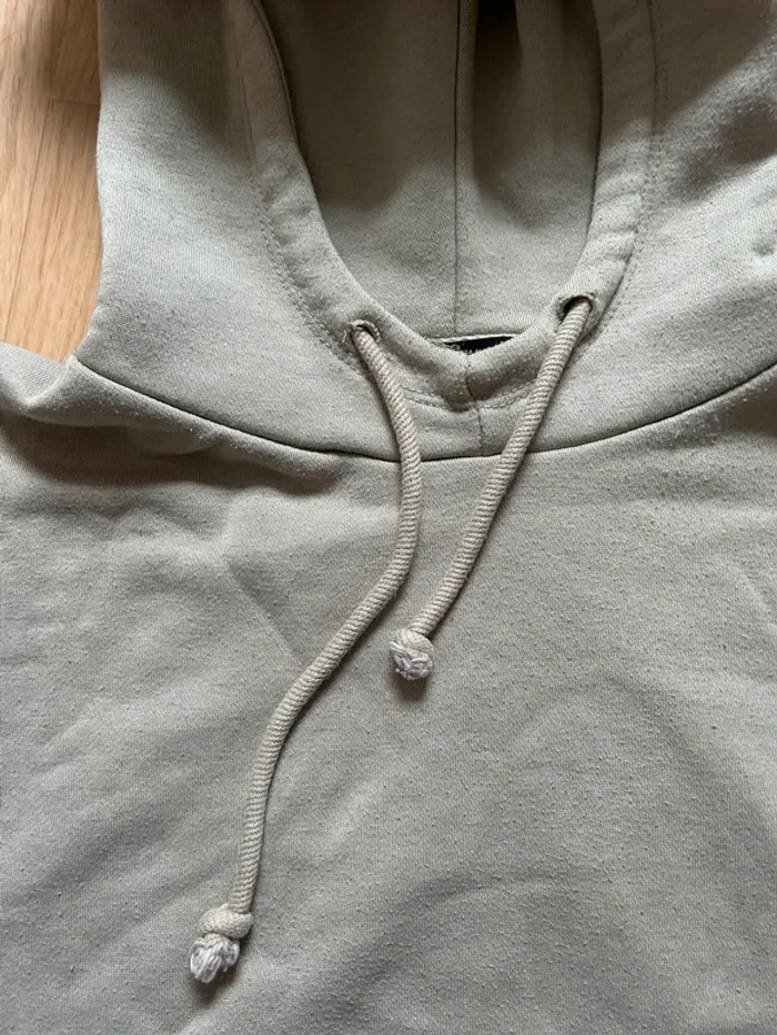 Pull court à capuche - photo numéro 2