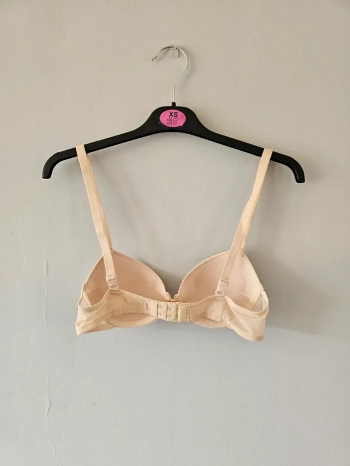 Soutien-gorge - photo numéro 4