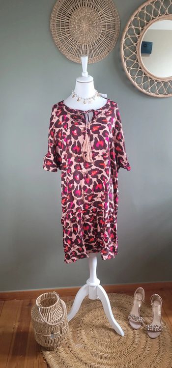 Jolie robe neuve avec étiquette l'océan Sud Taille L