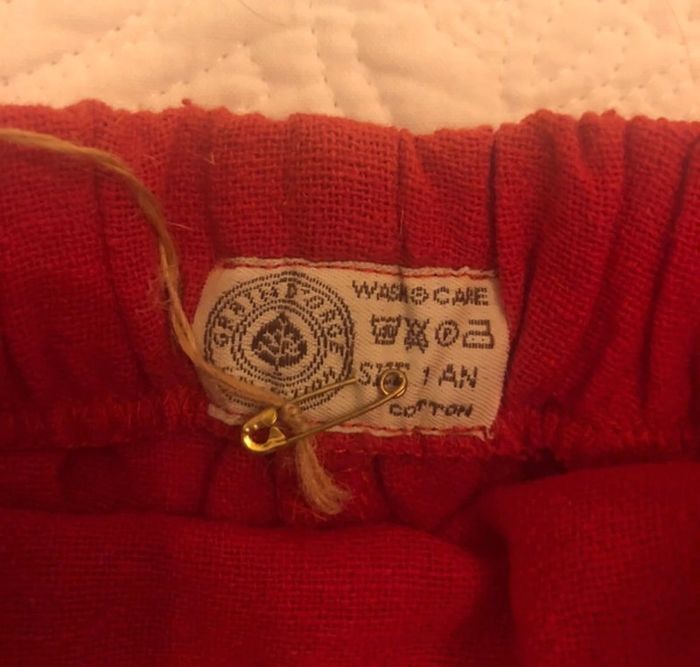 131 - pantalon rouge à pressions - photo numéro 3